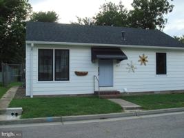 featured image of 217 N Locust Ln