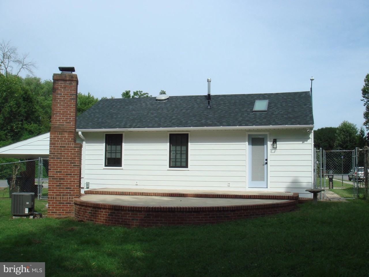 217 N Locust Ln - Photo 4 of 17