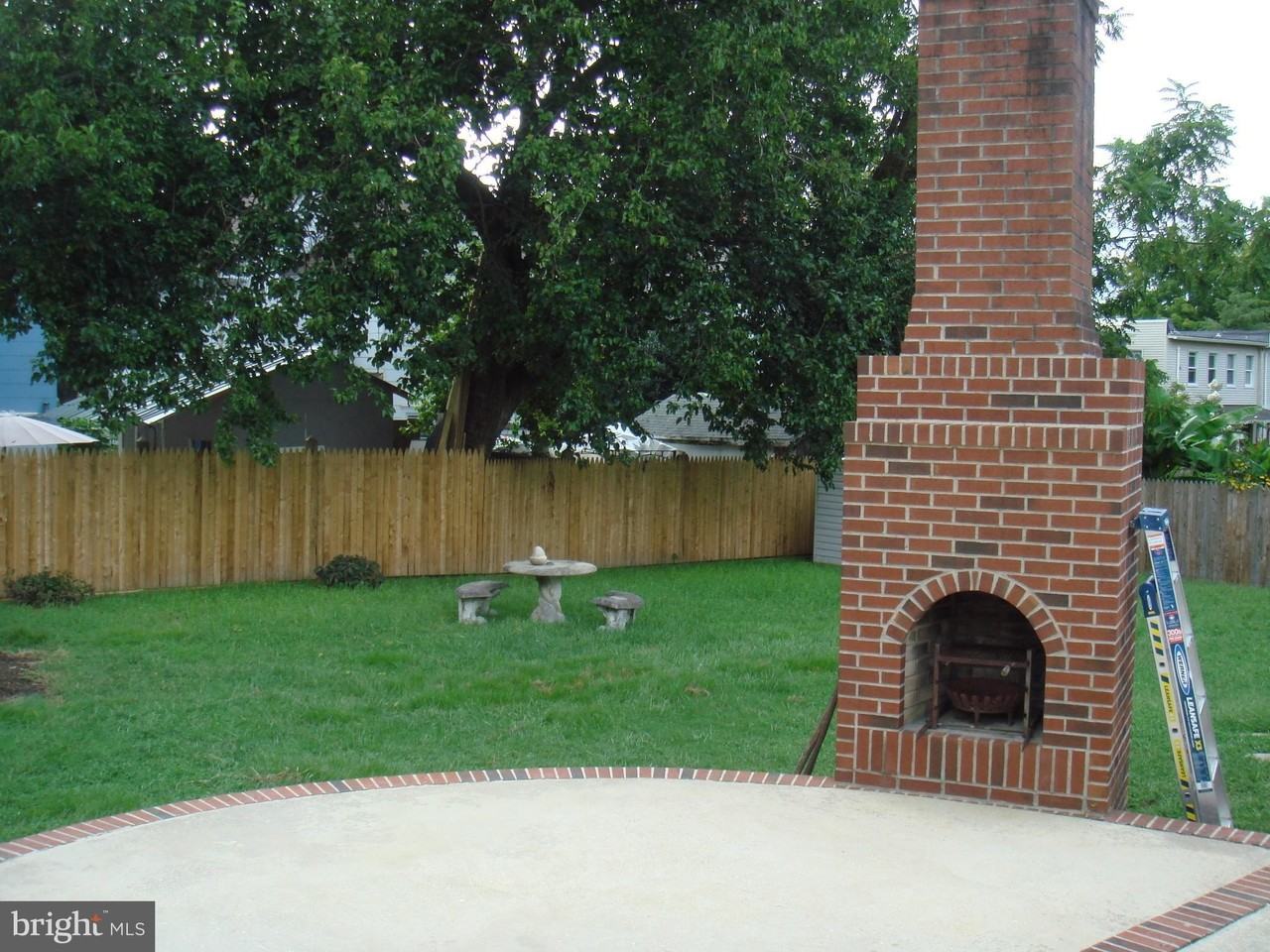 217 N Locust Ln - Photo 6 of 17
