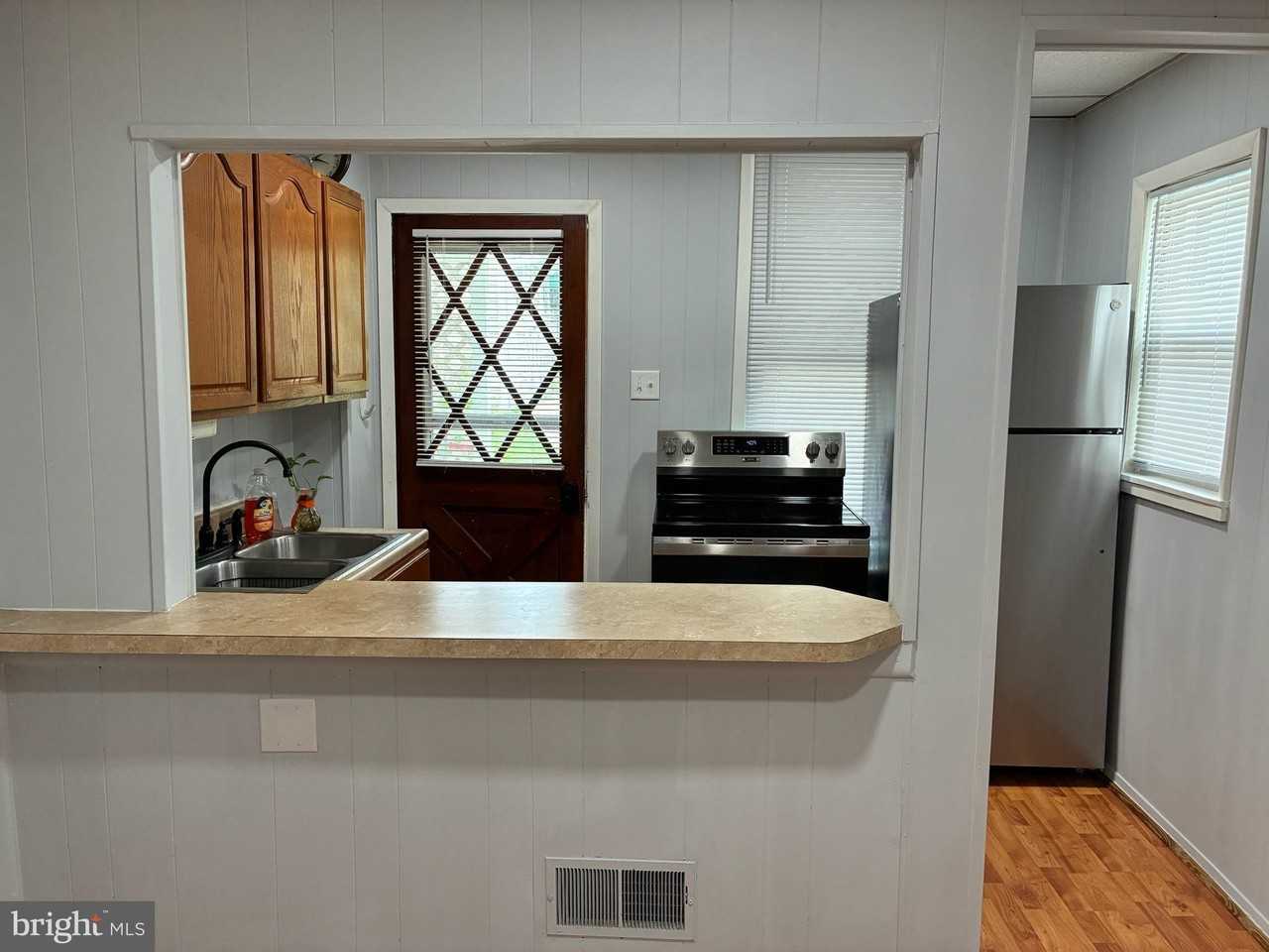 9 N Artizan St #2 - Photo 2 of 9