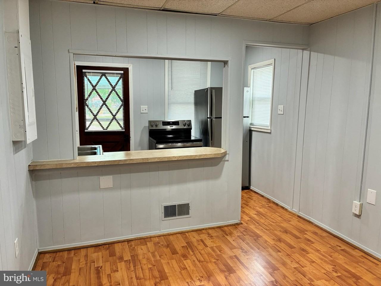 9 N Artizan St #2 - Photo 3 of 9