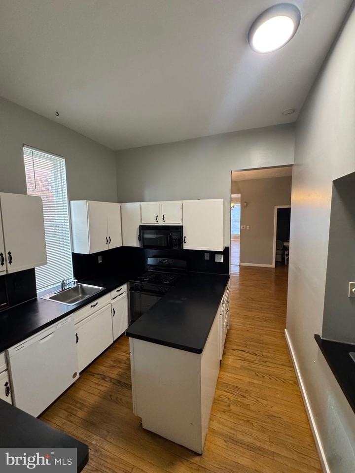 231 Boas St - Photo 6 of 31