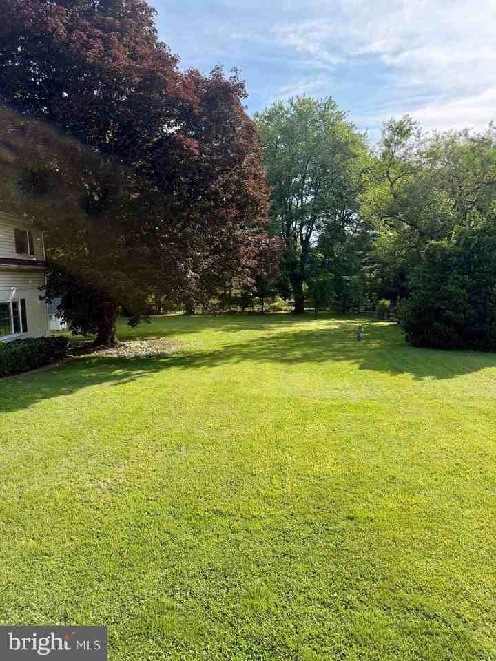 353 S Old Middletown Rd - Photo 5 of 5