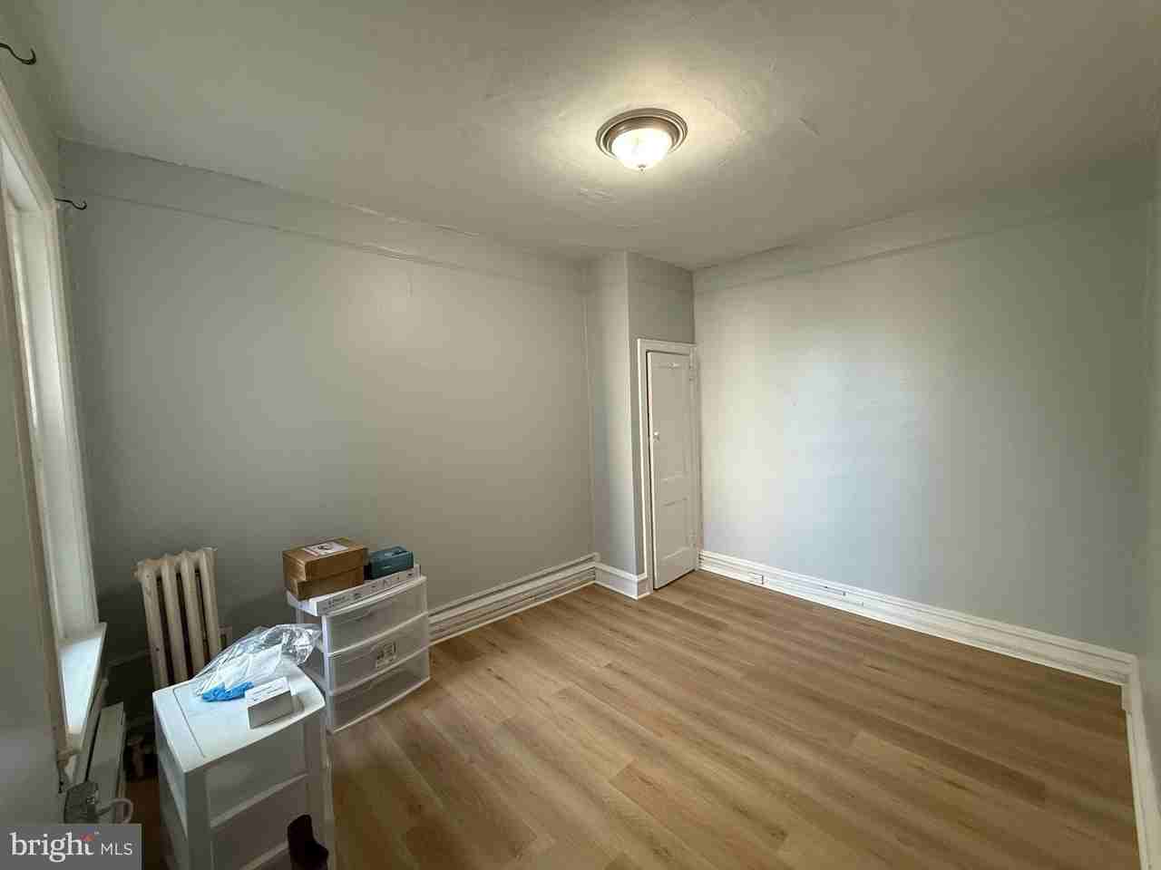 2423 E Allegheny Ave #2 - Photo 6 of 11
