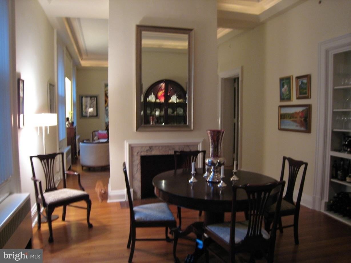 235 S 21st St #1F - Photo 5 of 23