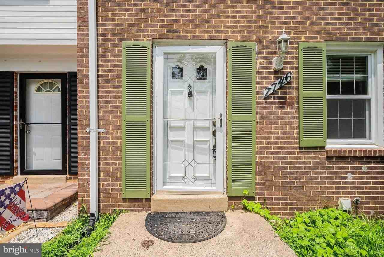 7746 Brandeis Way - Photo 4 of 43