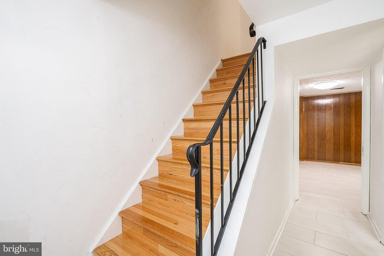 7746 Brandeis Way - Photo 6 of 43