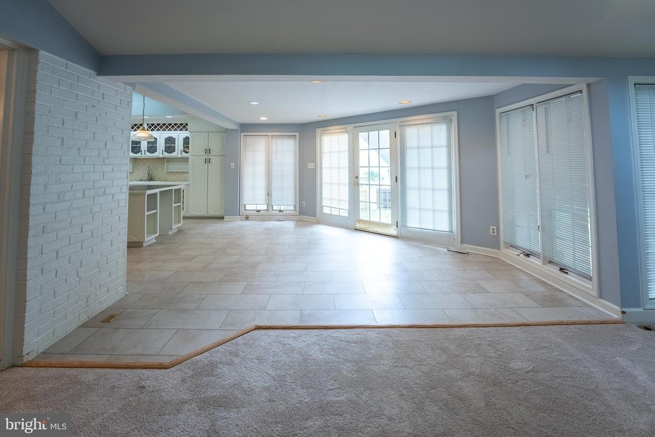 6438 Woodville Dr - Photo 5 of 31