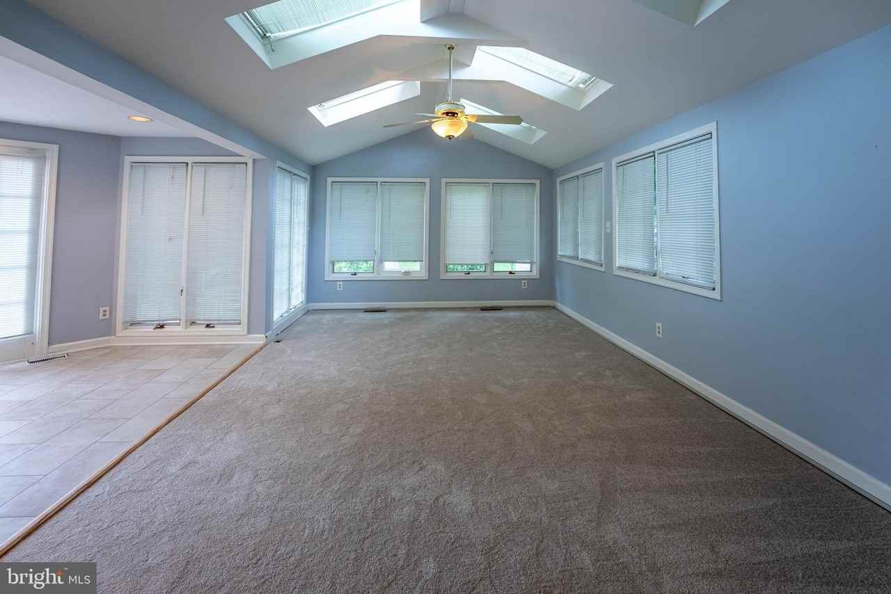 6438 Woodville Dr - Photo 6 of 31