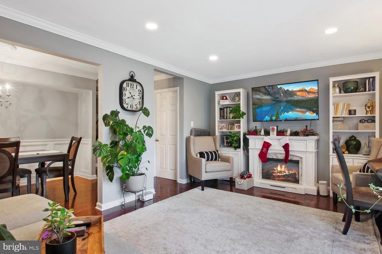 6301 Fenestra Ct #139C - Photo 4 of 23