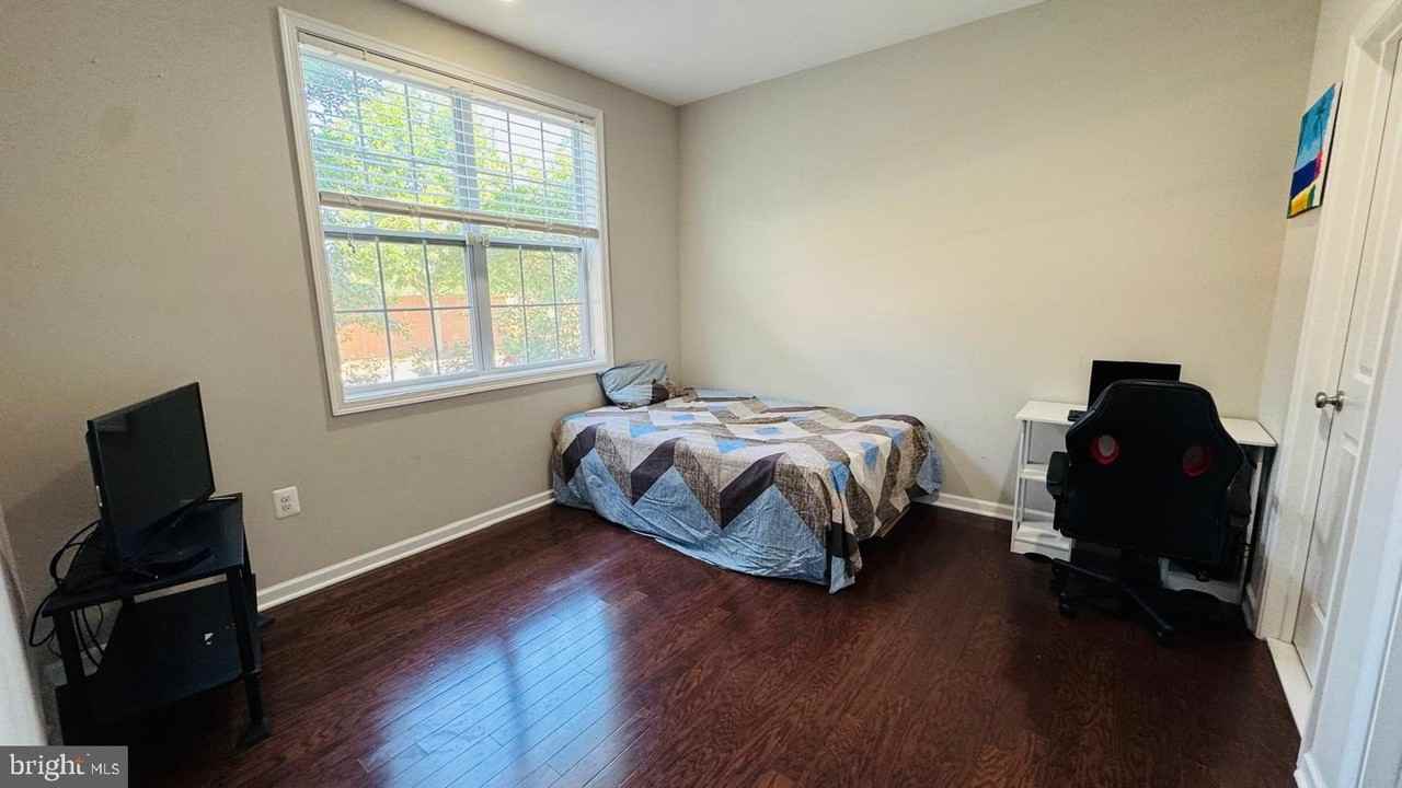 23382 Madison Heights Ter - Photo 5 of 20