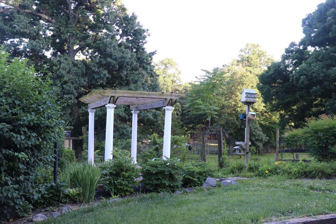 35065 Charles Town Pike - Photo 7 of 24