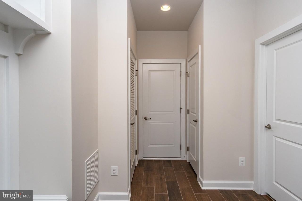 43375 Whitehead Ter - Photo 7 of 32