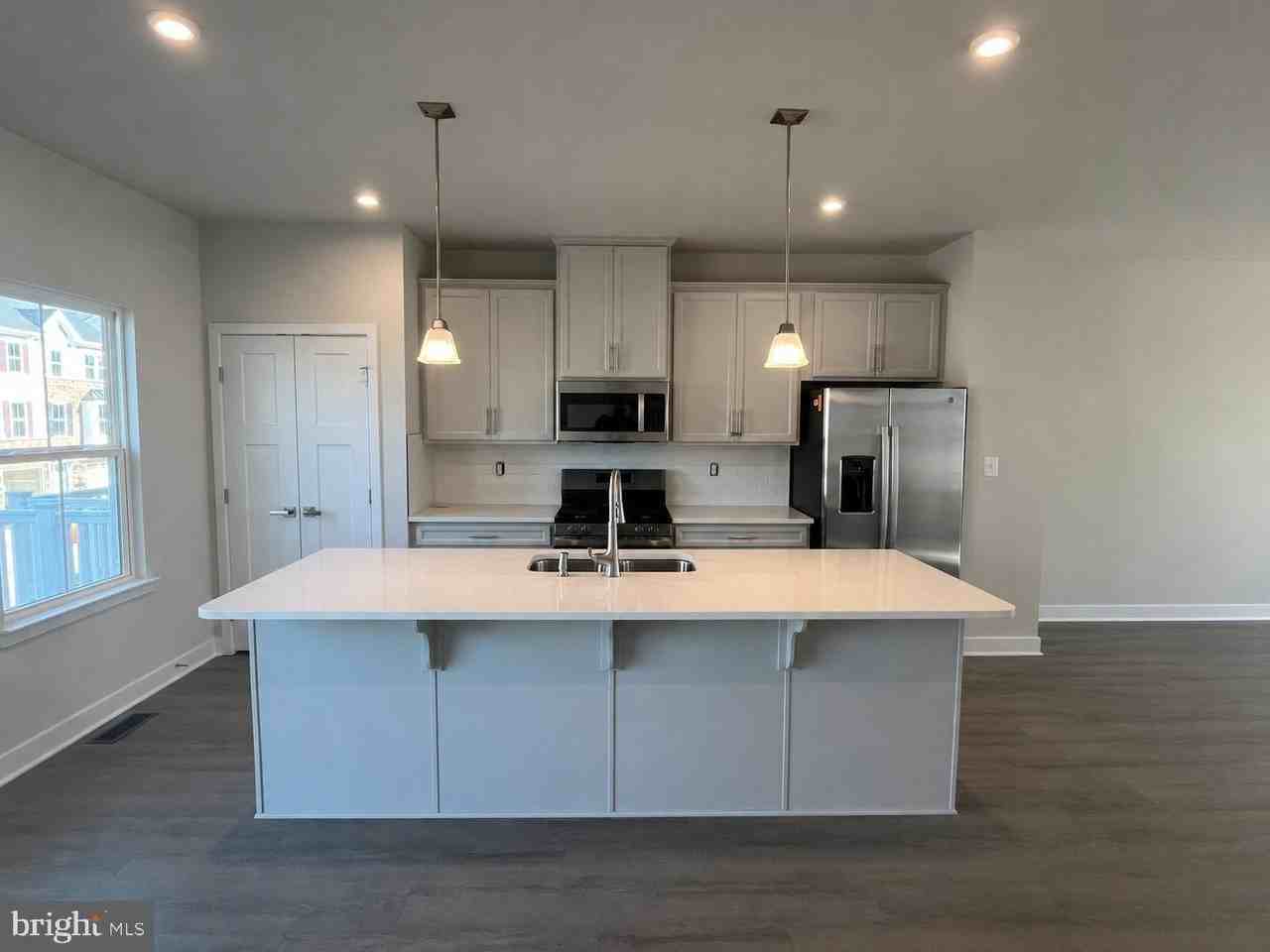 46271 Mount Kellogg Ter - Photo 2 of 4