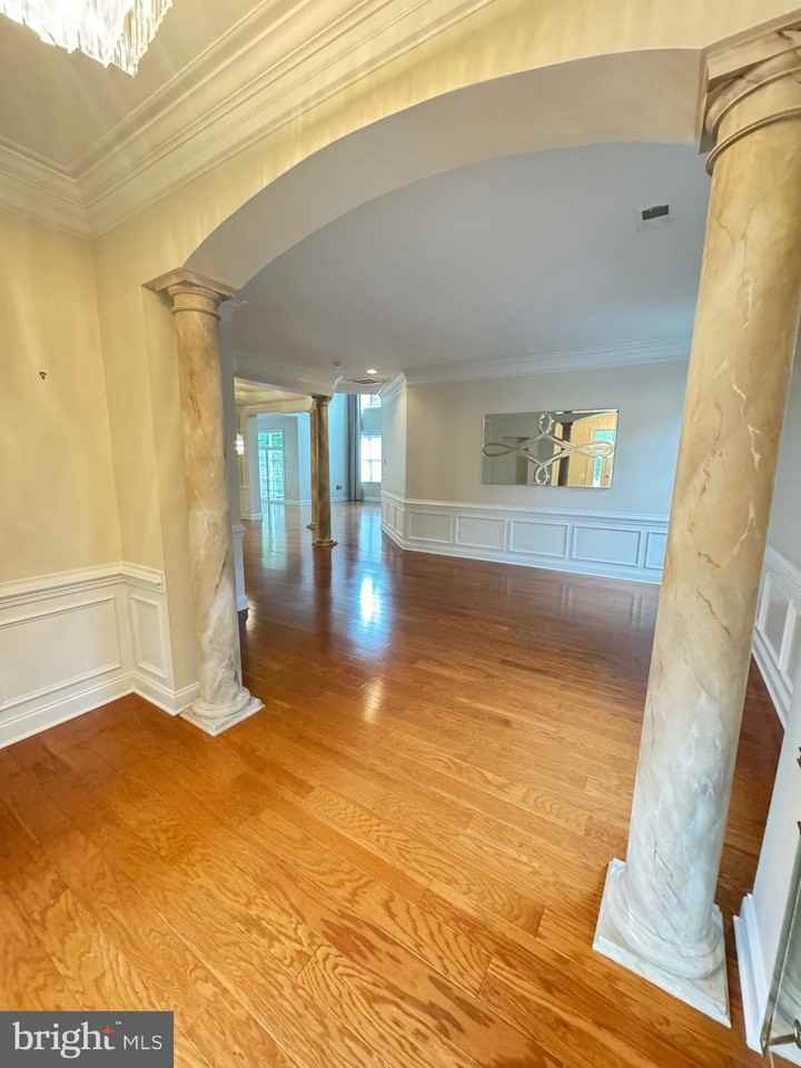 5117 Faldo Dr - Photo 3 of 26