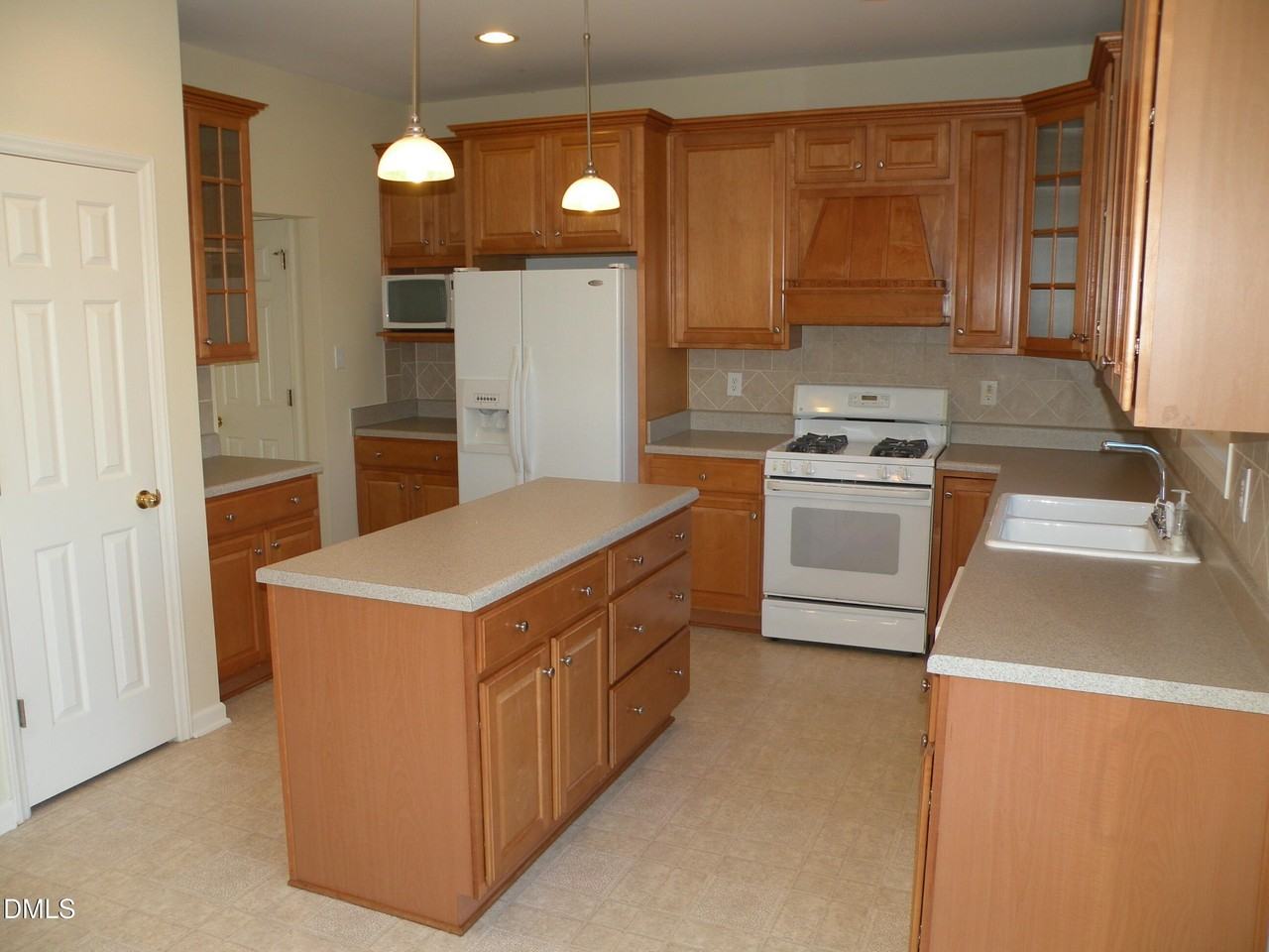 107 Baccalaureate Blvd - Photo 6 of 25
