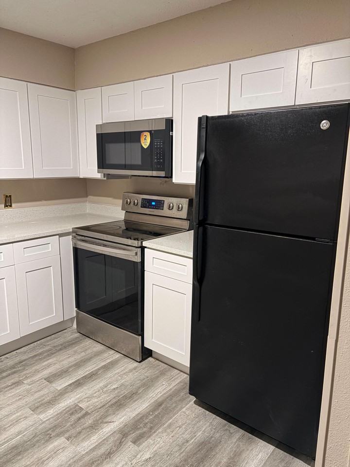 Myrtle Ave - Photo 3 of 11
