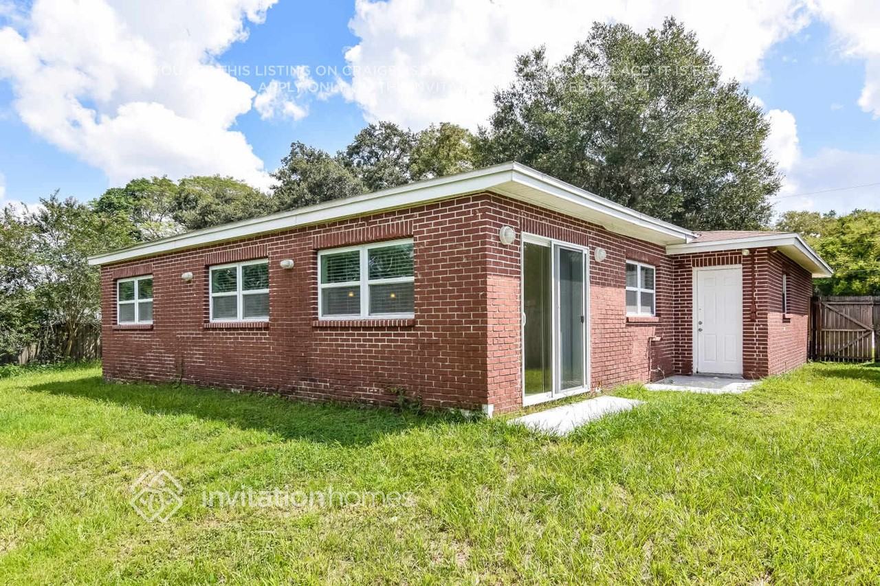 1208 Lorie Cir - Photo 4 of 5