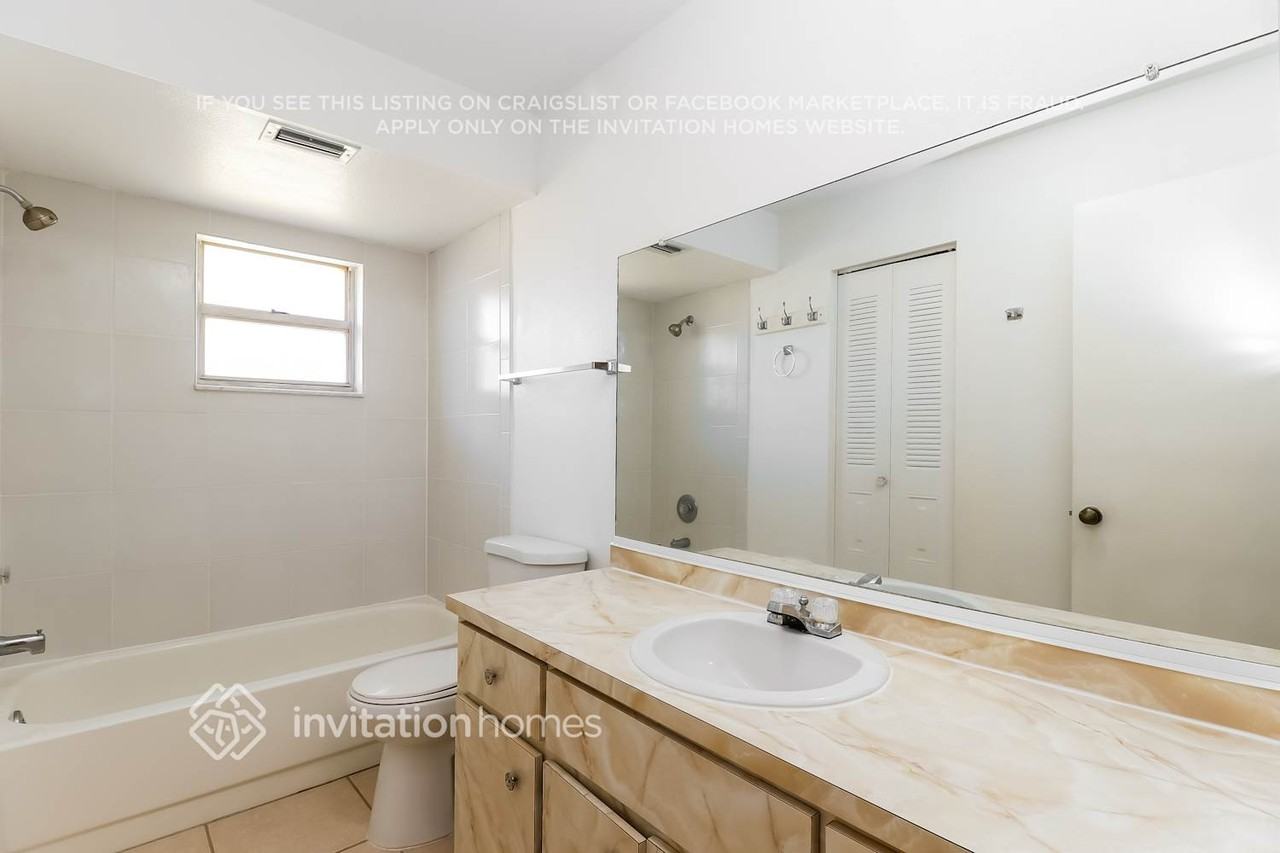 7257 56th Ave N - Photo 3 of 10