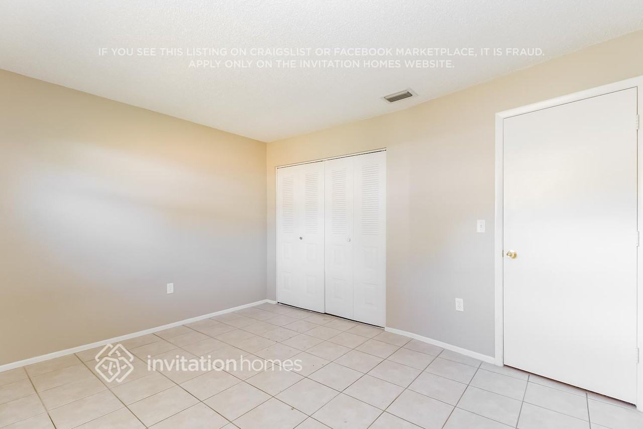 7257 56th Ave N - Photo 4 of 10