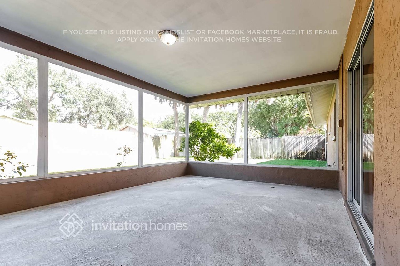 7257 56th Ave N - Photo 7 of 10
