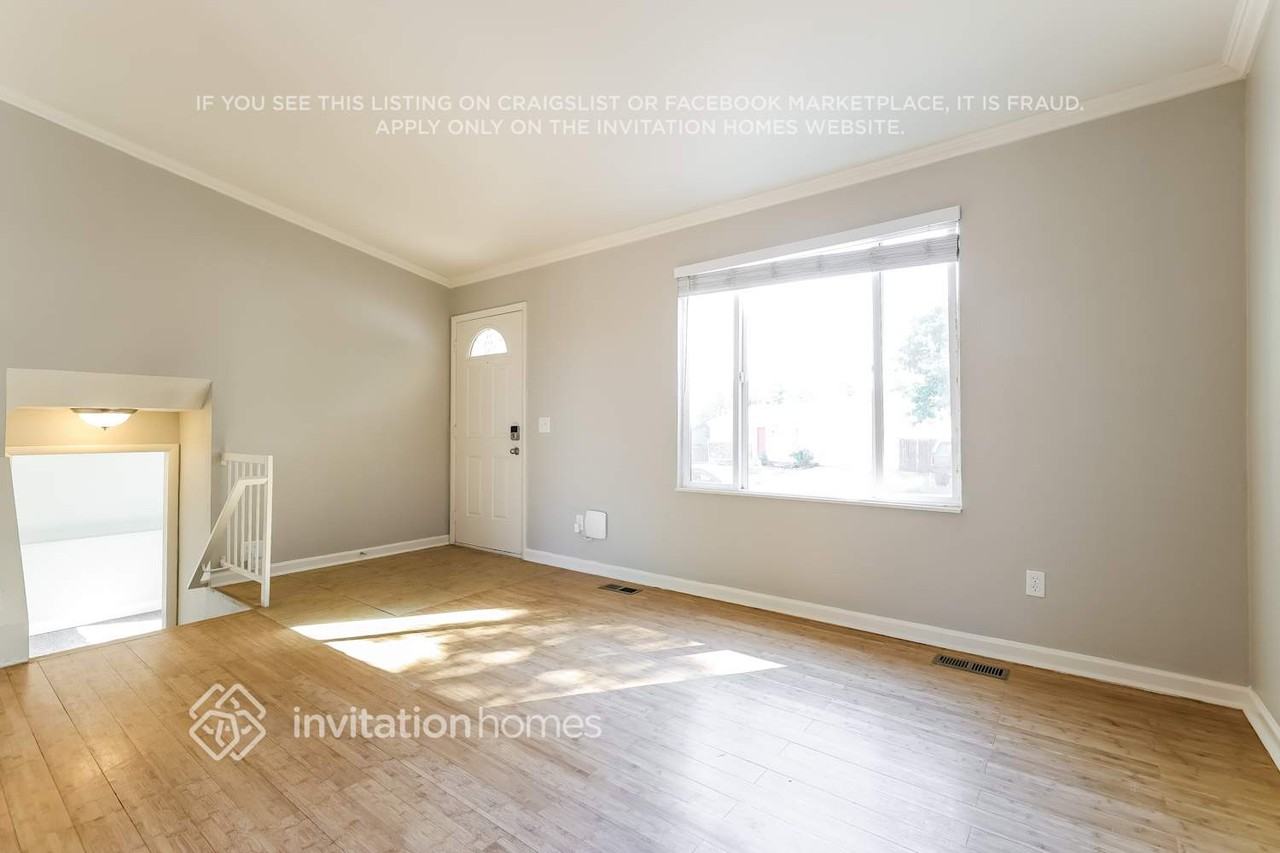 4817 S Pitkin Way - Photo 7 of 19