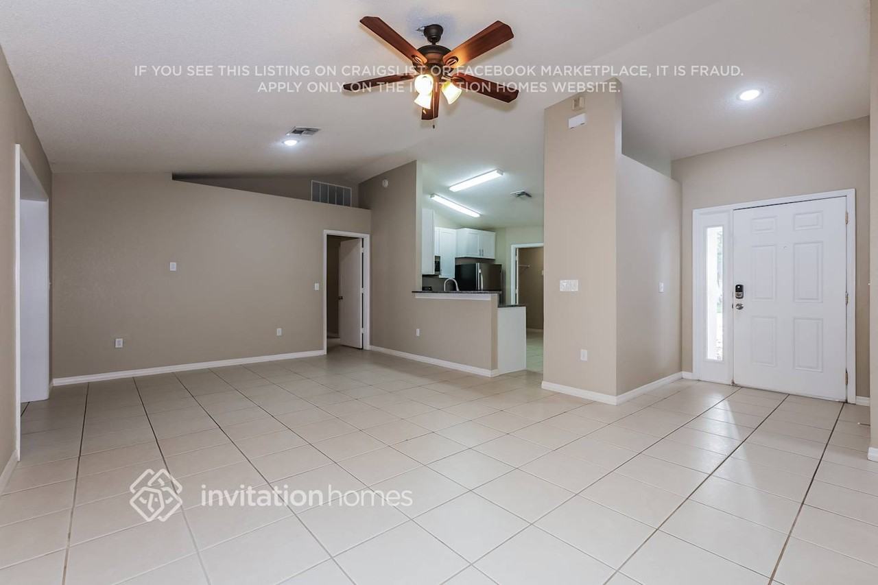 2830 Timbercrest Pl - Photo 4 of 17
