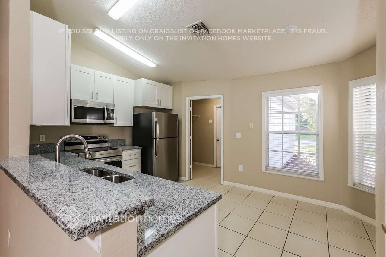 2830 Timbercrest Pl - Photo 6 of 17