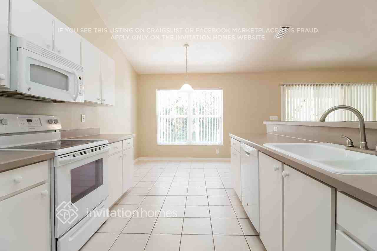 2720 Turnbull Estates Dr - Photo 7 of 20