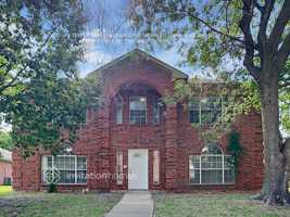 featured image of 2110 Loretta Ln