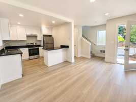 featured image of 18852 Se Mildred St #18852