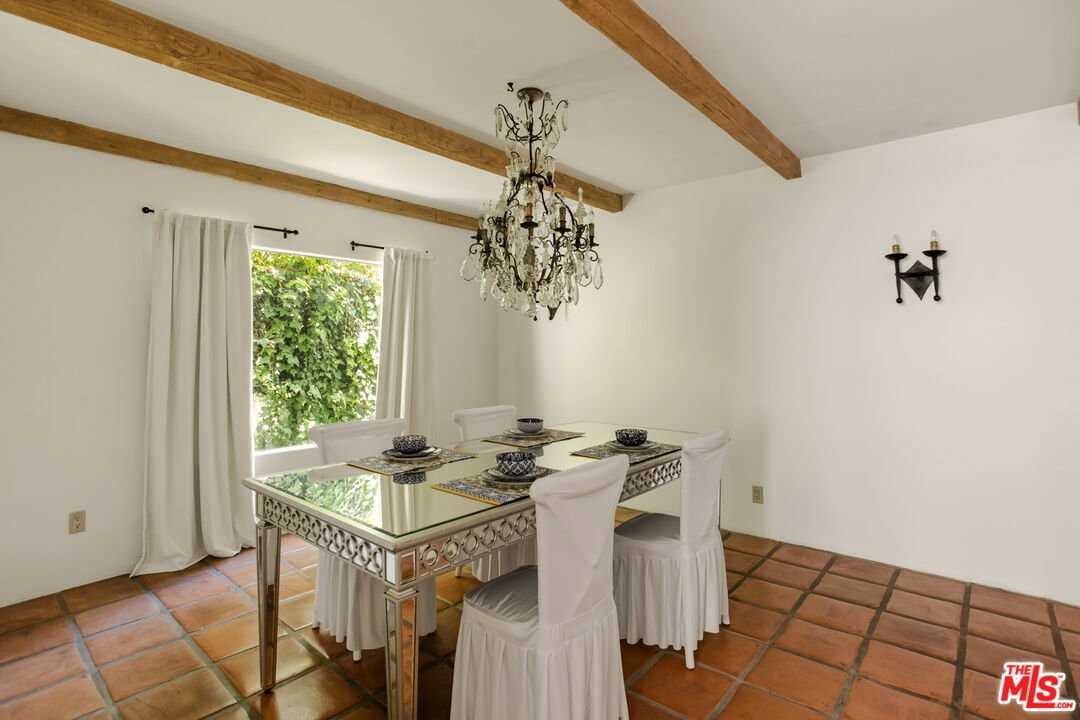 1407 N Beverly Dr - Photo 5 of 8