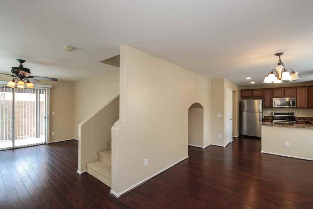 3301 E Loma Vista St - Photo 7 of 18