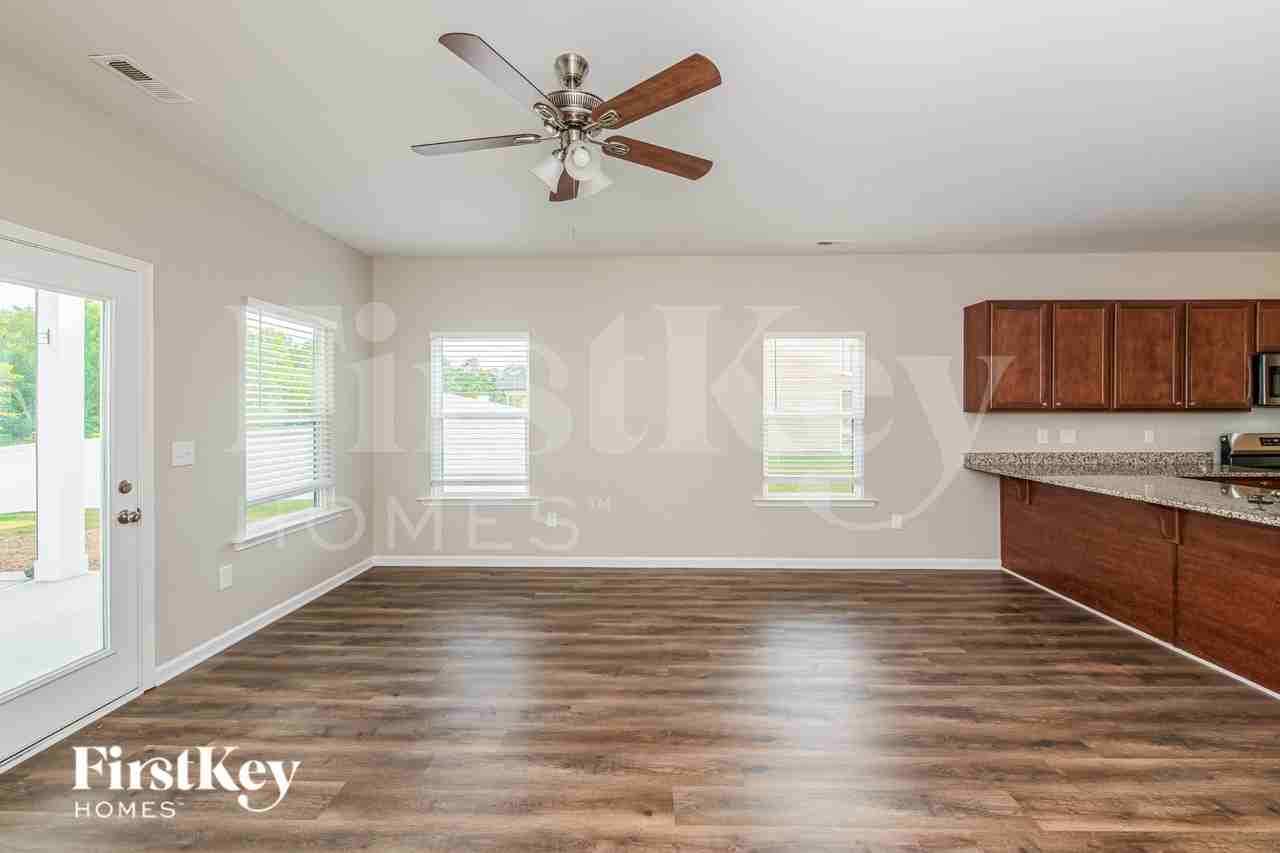 197 Verbena Dr - Photo 2 of 19