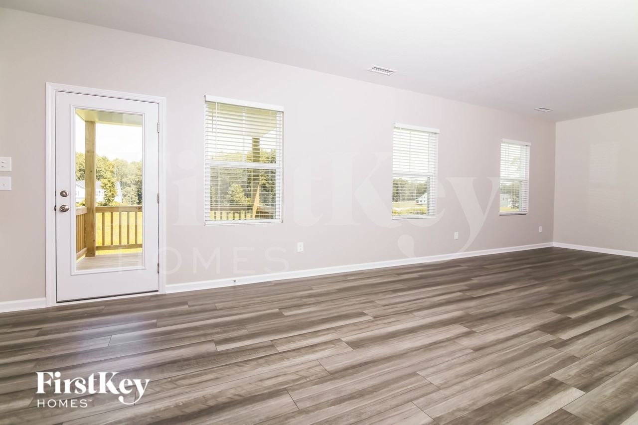 210 Soy Bean Ln - Photo 5 of 19