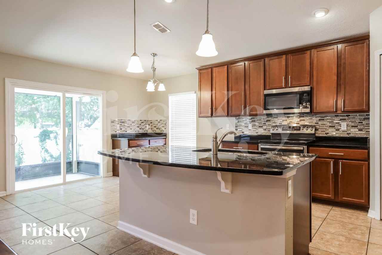 344 Sunshine Dr - Photo 7 of 16