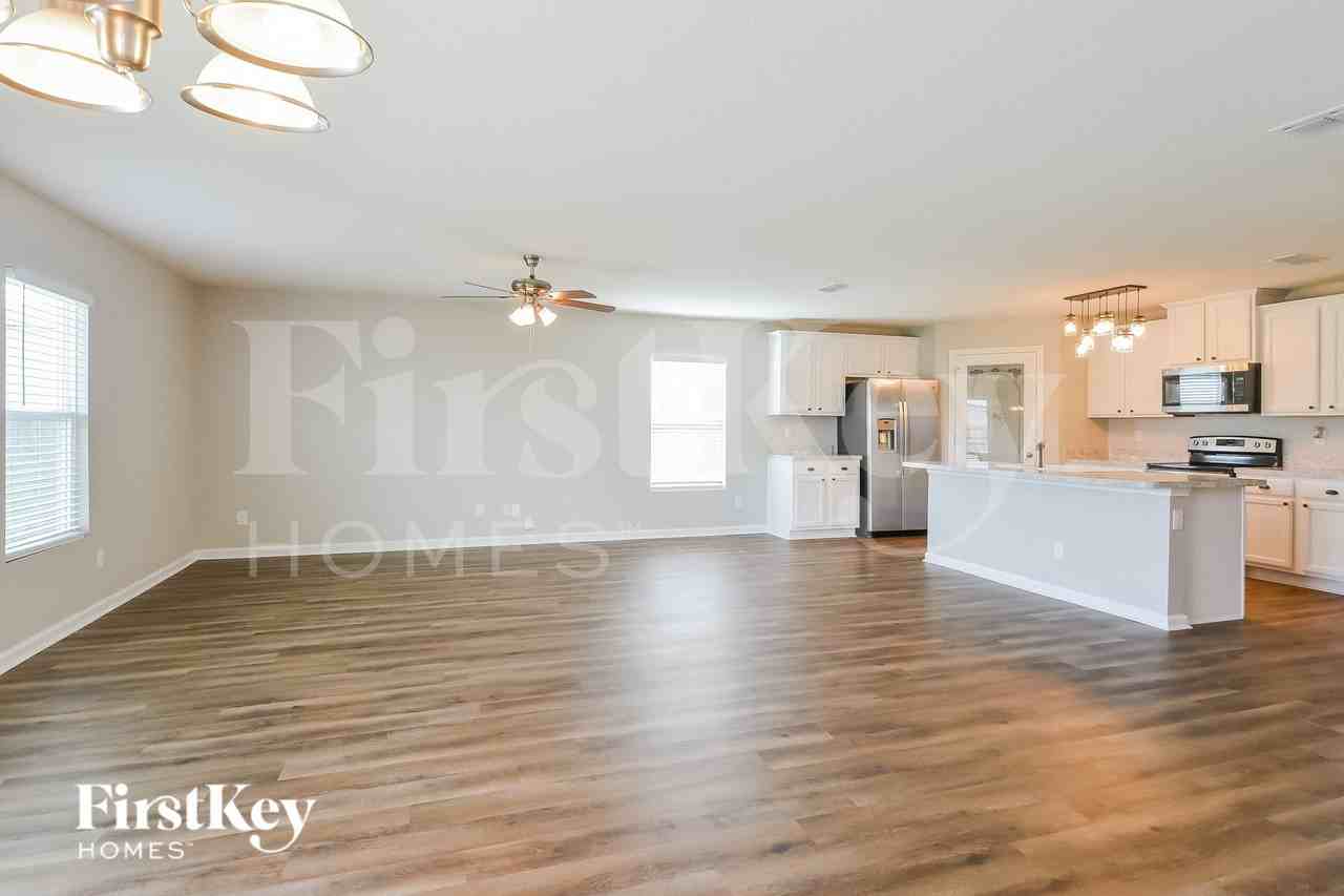 212 Blue Creek Way - Photo 4 of 15