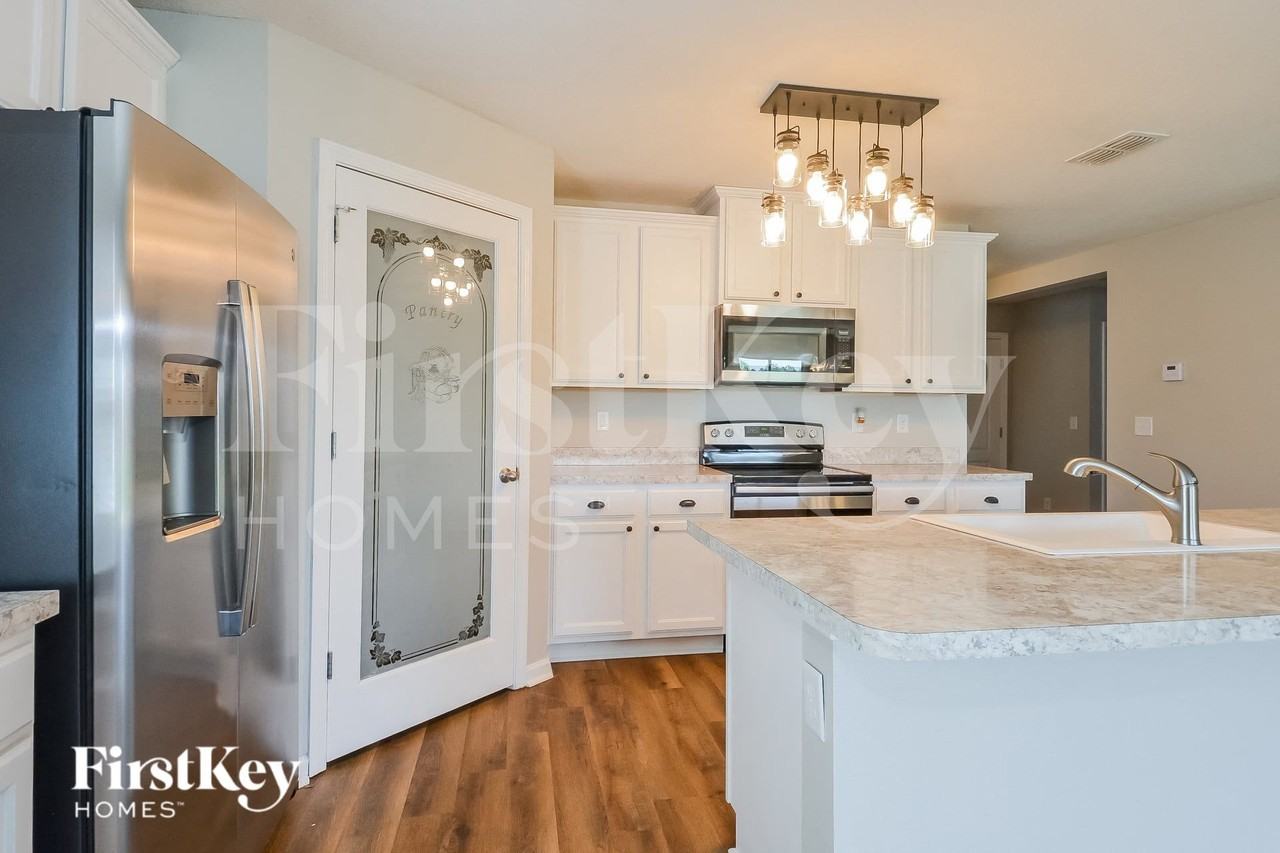 212 Blue Creek Way - Photo 6 of 15