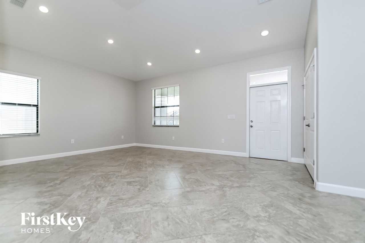 12016 Cinnamon Fern Dr - Photo 2 of 15