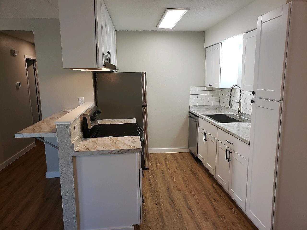 802 Ranch Rd Unit A - Photo 4 of 11