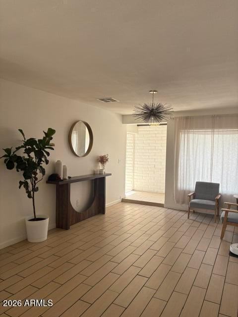 4718 W Shangri La Rd - Photo 3 of 14