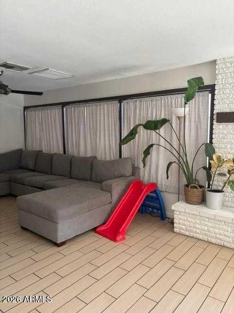 4718 W Shangri La Rd - Photo 6 of 14