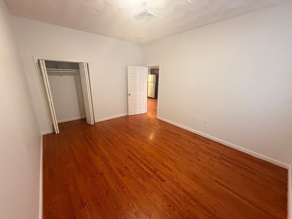 35 Cherry St - Photo 6 of 7