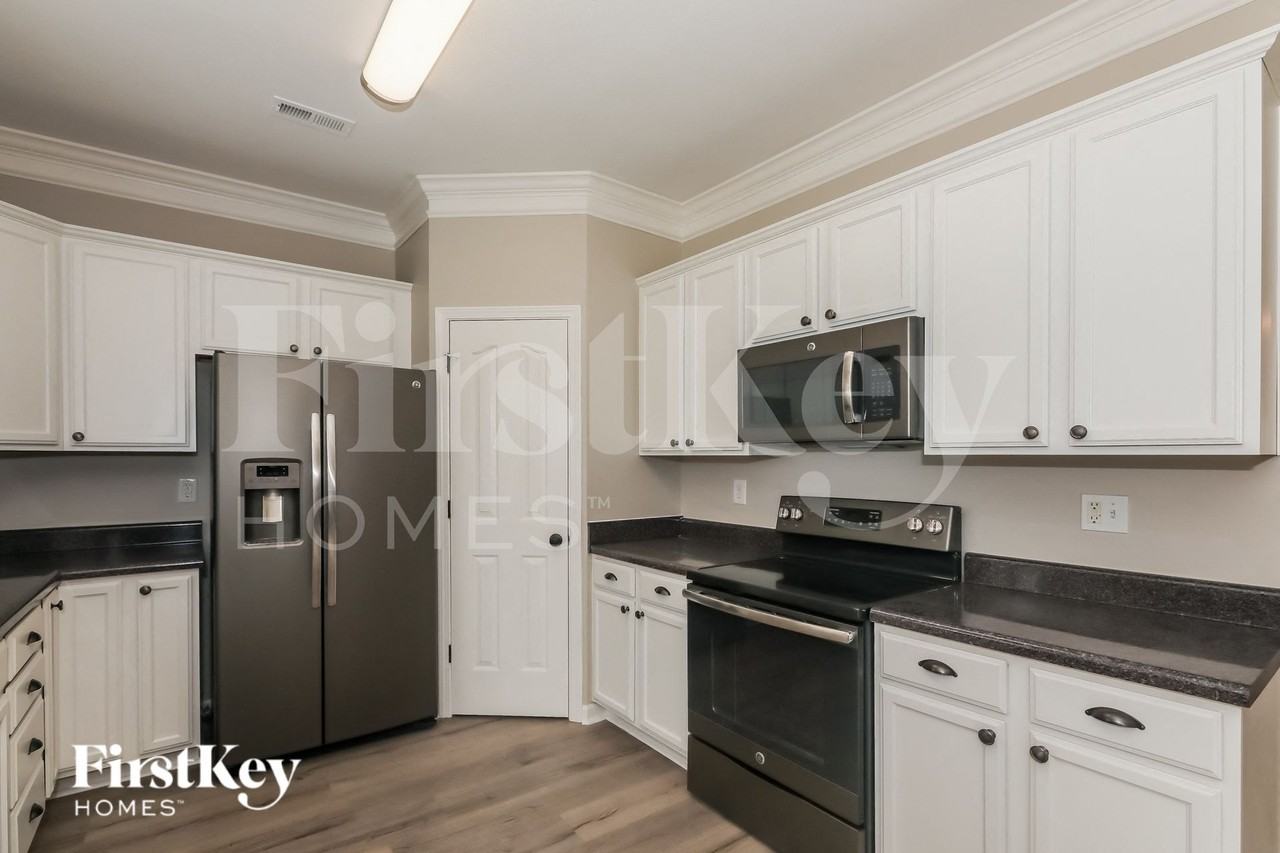 3010 Chimney Wood Trl - Photo 6 of 15