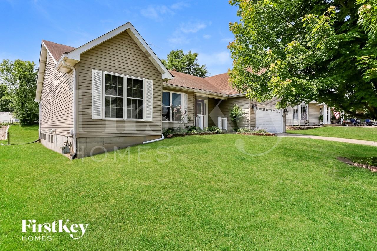3741 Majestic Ct - Photo 2 of 16