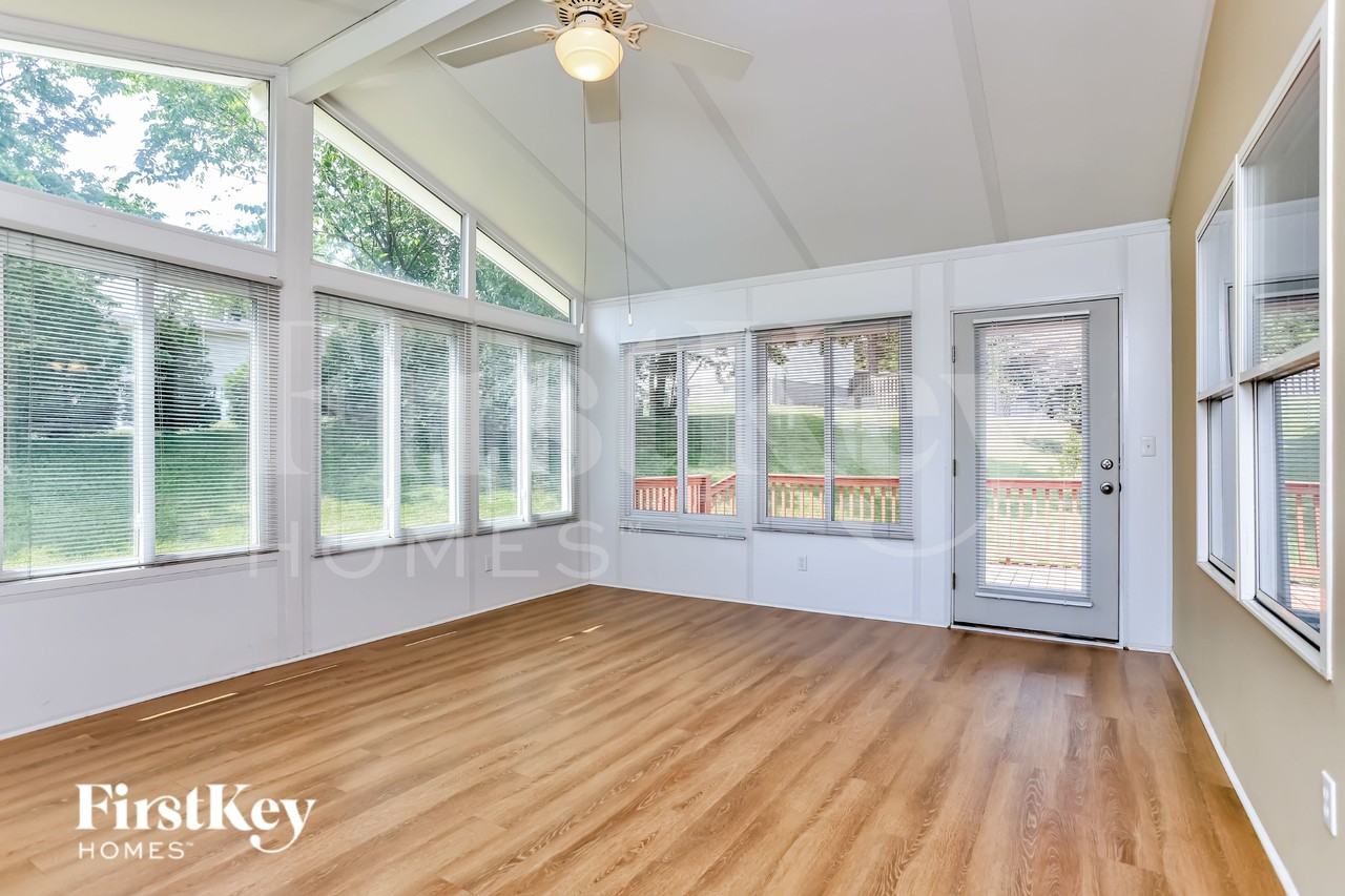 3741 Majestic Ct - Photo 7 of 16