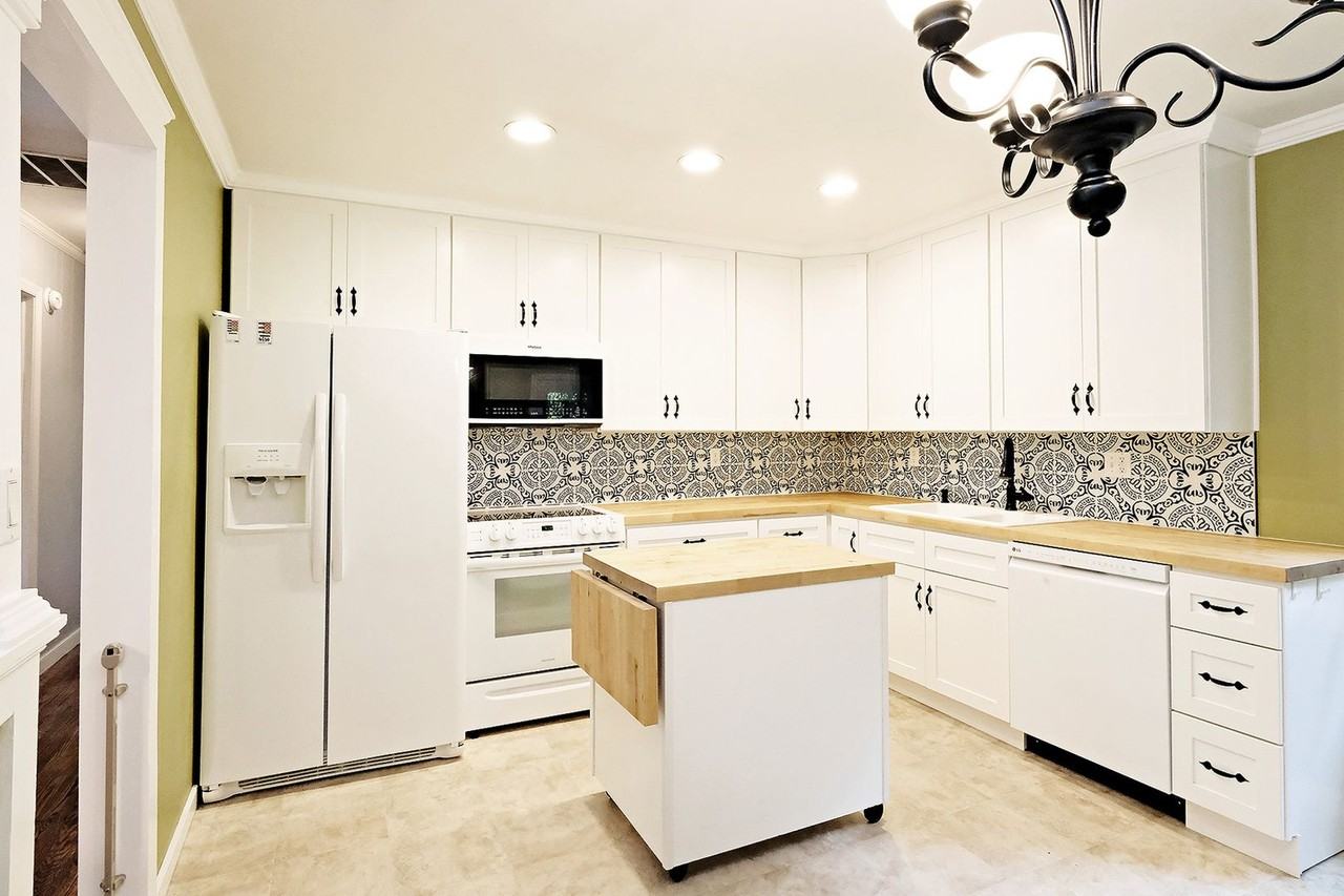 703 Oak Creek Rd - Photo 6 of 27