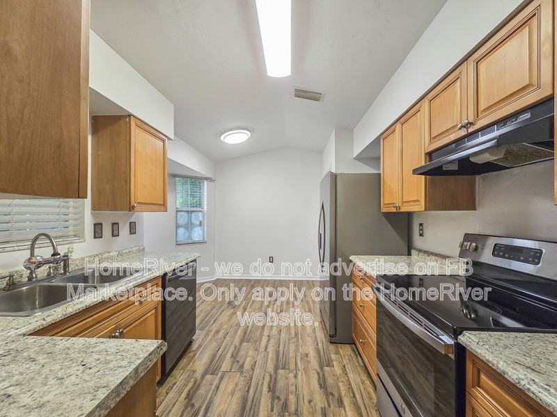 4325 Ne 3rd Ct - Photo 5 of 21