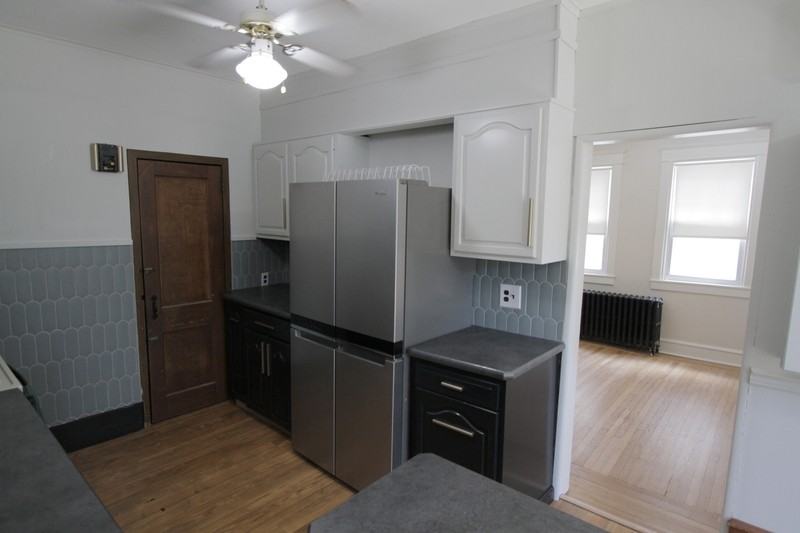 804 W 21st St - Photo 7 of 23