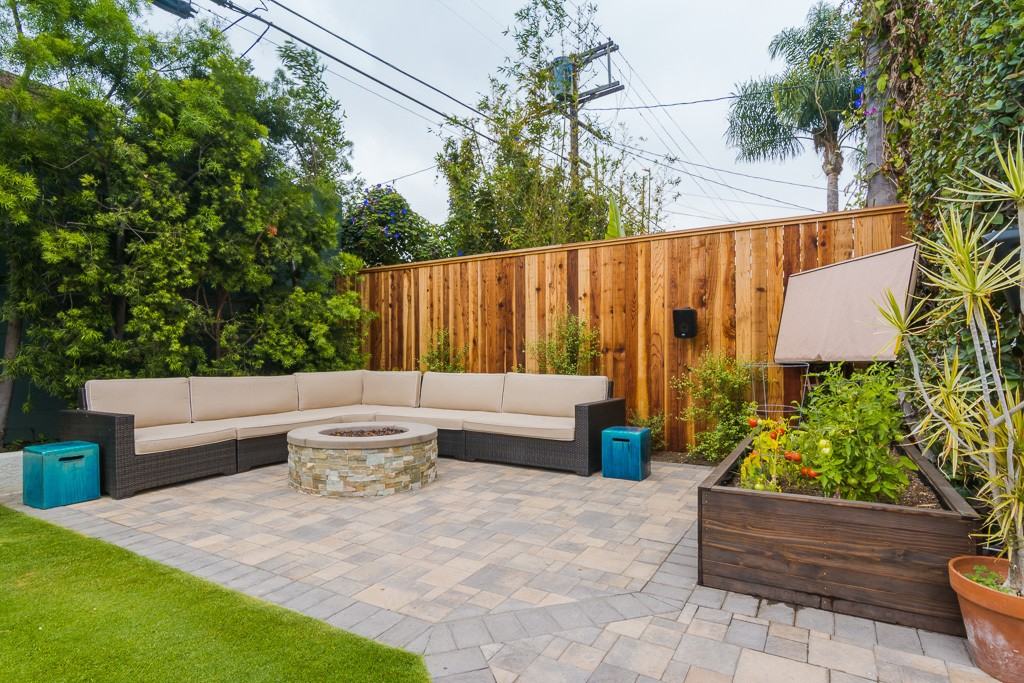 1312 S Orange Grove Ave - Photo 5 of 38